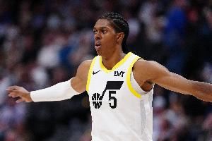 尽力局！科迪-威廉姆斯17中9砍全场最高26分 另有5板3助2断